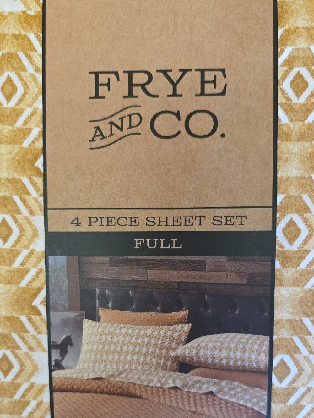 Frye and Co. NEW 4-piece Full Size Sheet Set Yellow White Geometric Aztec - Picture 2 of 5